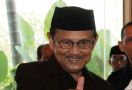 Pak Habibie Ajak Generasi Muda Jauhi SARA - JPNN.com