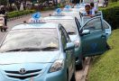 Rental Mobil Dukung Stiker Khusus untuk Taksi Onlin - JPNN.com