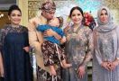 Raffi Ahmad dan Nagita Slavina Rayakan 6 Tahun Pernikahan, Begini Doa Rieta Amalia - JPNN.com