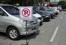 Parkir Sembarangan, 8 Mobil Digembok Petugas - JPNN.com