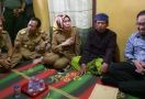 Bupati Serang Siap Berangkatkan Ayah Aisyah ke Malaysia - JPNN.com
