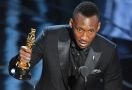 Inilah Aktor Muslim Pertama Penerima Piala The Oscars - JPNN.com