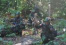 Sepeleton Pasukan Buru Penembak TNI di Puncak Jaya - JPNN.com
