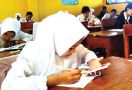 Sekolah Akhirnya Gelar Ujian Pakai Android - JPNN.com