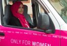 Keren..Ada Taksi Pink Khusus untuk Perempuan - JPNN.com