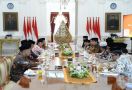 Usai Bertemu Jokowi, Kiai Syukron Kritik Sidang Ahok - JPNN.com