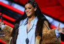 Rihanna Luncurkan Lingerie untuk Ibu Hamil di NYFW - JPNN.com