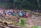 Sudah 10 Korban Jiwa Banjir Bandang Dievakuasi, 2 Masih Hilang - JPNN.com