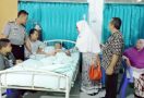 Belasan Murid Pesantren Terkapar Lantaran Keracunan Makanan - JPNN.com