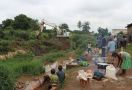 Pasukan Garuda Bersihkan Sungai di Afrika Tengah - JPNN.com