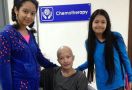 Berusaha Tegar, Anak Yana Zein Bolak Balik Lihat Jenazah Ibunya - JPNN.com