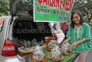 Mahasiswi Berburu Berkah Ramadan - JPNN.com