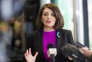 Satu Menteri Melbourne Dipecat dan Dua Mundur, Mengapa Terjadi Begitu Cepat? - JPNN.com
