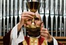 Sejumlah Pastor di Australia Terima Tunjangan Untuk Pekerja, Gereja Minta Bagian - JPNN.com