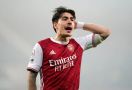 Hector Bellerin Rela Potong Gaji Demi Gabung Real Betis - JPNN.com