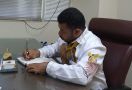 KKB Terus Bergejolak, Senator Filep Wamafma Ungkap Akar Persoalan - JPNN.com