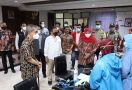 Khofifah Persilakan Untag Surabaya Mempercepat Kuliah Tatap Muka - JPNN.com