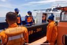 Kapal Terbalik di Kepulauan Seribu, Tim SAR Gabungan Langsung Terjun - JPNN.com