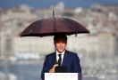 Prancis Diacak-acak Demonstran, Macron Akui Pemblokiran Internet Diperlukan - JPNN.com
