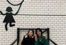 Jung Ho Yeon Bagikan Momen Manis bareng Jennie BLACKPINK - JPNN.com