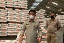 Kunjungi Pabrik Japfa di Serang, Mentan Syahrul Cek Stok Jagung untuk Pakan Ternak - JPNN.com