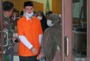 Korupsi Dana Desa, Pak Johari Divonis 5 Tahun Penjara, Lihat Ekspresinya - JPNN.com