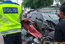 Tabrakan Keras Bentor vs Mobil Avanza, Sampai tak Berbentuk, Astaga! - JPNN.com
