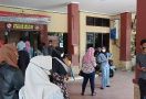 Puluhan Emak-Emak Mengaku Jadi Korban Penipuan Arisan Online, Mengadu ke Polda - JPNN.com