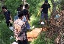 Ada Mayat Wanita Dalam Karung, Kaki dan Tangan Diikat, Pakai Baju Batik Biru Dongker - JPNN.com