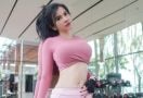 Maria Vania Berpose Seksi di Gym, Bagian Pusar Ada Sesuatu - JPNN.com
