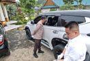 Kaca Mobil Anggota Dewan Ini Pecah, Uang Rp 200 Juta Raib - JPNN.com
