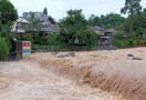 Sore Ini Puncak Bogor Masih Diguyur Hujan Deras, Siaga - JPNN.com