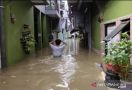 Anak Buah Anies Baswedan Buktikan Banjir Surut dalam 6 Jam - JPNN.com