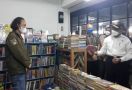 Salah Satu Hobi Pak Muhadjir Effendy Terungkap di Pasar Kenari - JPNN.com