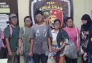 3 Pria dan Tiga Wanita Tepergok Berbuat Terlarang di Kebun Sawit - JPNN.com