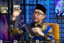 Iwan Syahril Minta Pemda Jangan Takut Mengangkat Guru Honorer - JPNN.com