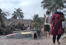 Bantu Pengungsi Erupsi Gunung Semeru, Polri Kerahkan Ribuan Personel dan 6 Ekor Anjing K9 - JPNN.com