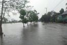 Banjir Besar di Kabupaten Soppeng, 2 Rumah Hanyut - JPNN.com