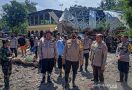 Datangi Lokasi Banjir Bandang, Irjen Iqbal: Jangan Sampai Ada Warga yang Kelaparan - JPNN.com