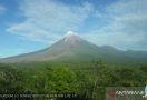 Hari Ini Aktivitas Gunung Semeru Didominasi Gempa Guguran dan Erupsi - JPNN.com