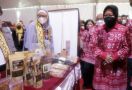 Kemensos Tutup HKSN 2021, Risma Beri 11 Tokoh Satya Lencana Kebaktian Sosial - JPNN.com