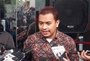 Jubir Habib Rizieq Minta Gubernur Anies Turun Tangan Terkait Promo Miras Holywings - JPNN.com