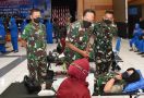 Peringati Hari Ibu, Komandan Kodiklat TNI AL Laksdya TNI Nurhidayat Lakukan Ini, Keren - JPNN.com
