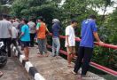 Santri Hilang Terseret Arus Sungai, Petugas Gabungan Memaksimalkan Pencarian  - JPNN.com