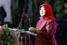 Ibu Negara Sanjung Guru Besar Perempuan Pertama dan Termuda di Indonesia - JPNN.com