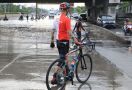 Ganjar Temukan Genangan Air Saat Gowes, Langsung Minta Petugas Lakukan Ini - JPNN.com