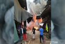 50 Bangunan di Pasar Pundu Kotim Terbakar, Satu Orang Meninggal - JPNN.com