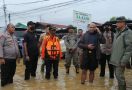 Banjir dan Longsor Terjang Jayapura, 2 Korban Meninggal Dunia Diterbangkan ke Surabaya - JPNN.com
