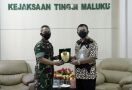 Tingkatkan Sinergisitas, Pangdam Temu Bincang Kajati Maluku - JPNN.com