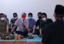 Ganjar Pranowo: Enggak Usah Panik pada Omicron - JPNN.com